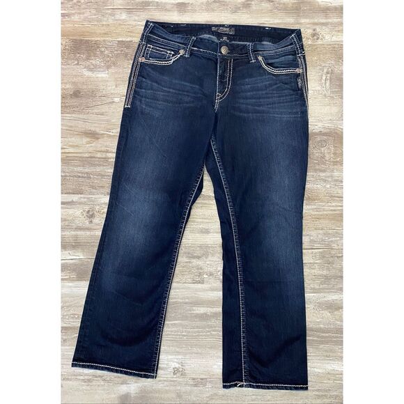 Silver Suki Flap Crop Jeans Mid Rise Embroidered Pocket Women’s Sz W34 - Picture 1 of 5
